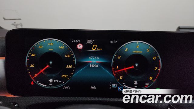 Mercedes-Benz CLA-Class CLA250 4MATIC