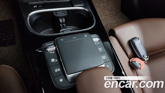 Mercedes-Benz CLA-Class CLA250 4MATIC