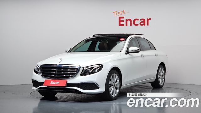 Mercedes-Benz E-Class E300 4MATIC Exclusive
