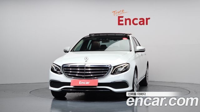 Mercedes-Benz E-Class E300 4MATIC Exclusive