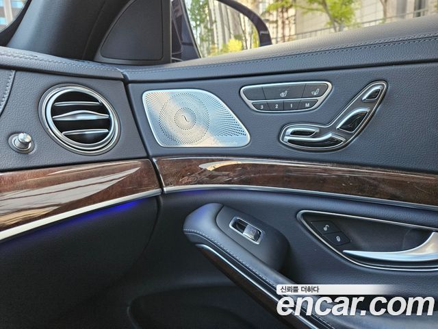Mercedes-Benz S-Class S560L 4MATIC