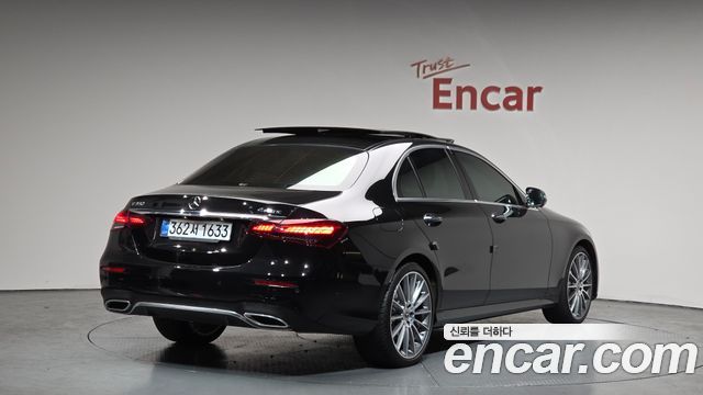Mercedes-Benz E-Class E350 4MATIC AMG Line