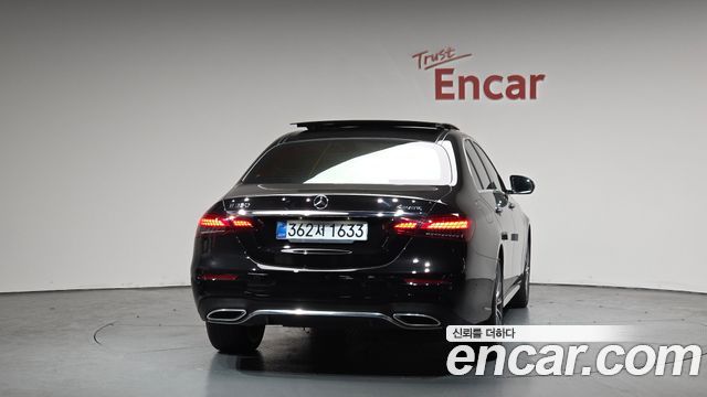Mercedes-Benz E-Class E350 4MATIC AMG Line