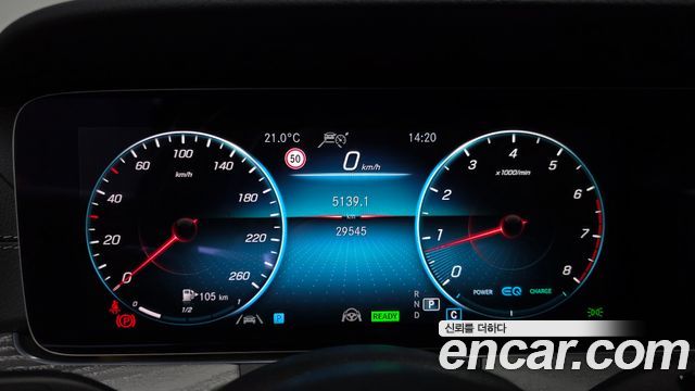 Mercedes-Benz E-Class E350 4MATIC AMG Line