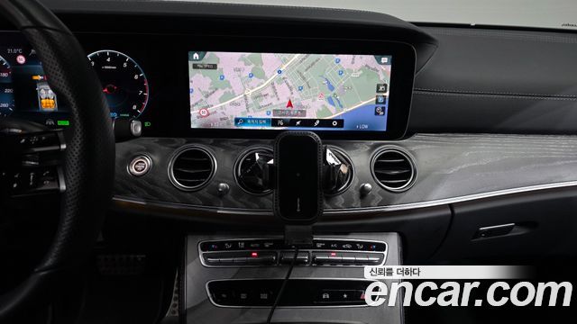 Mercedes-Benz E-Class E350 4MATIC AMG Line