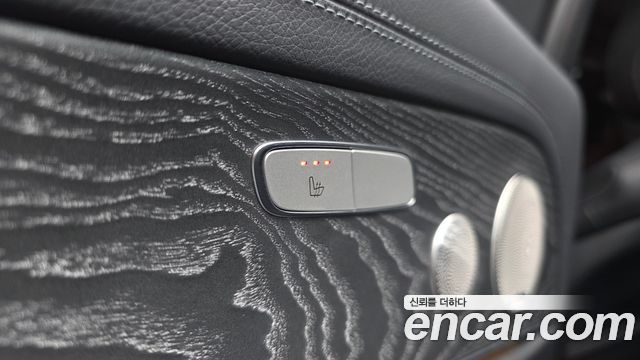 Mercedes-Benz E-Class E350 4MATIC AMG Line