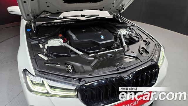 BMW 5-Series 520i M Sport