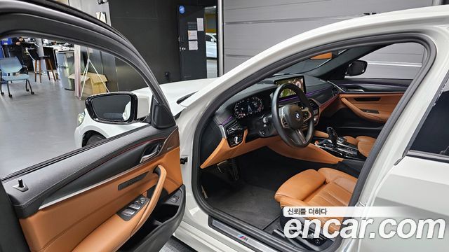 BMW 5-Series 520i M Sport