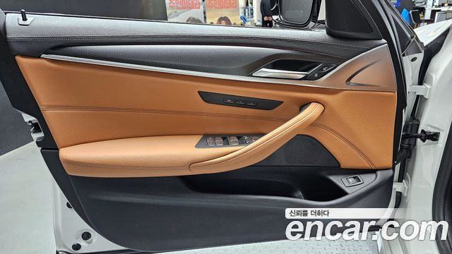 BMW 5-Series 520i M Sport