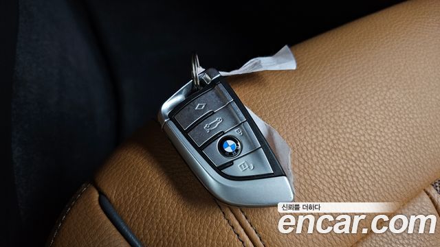 BMW 5-Series 520i Luxury