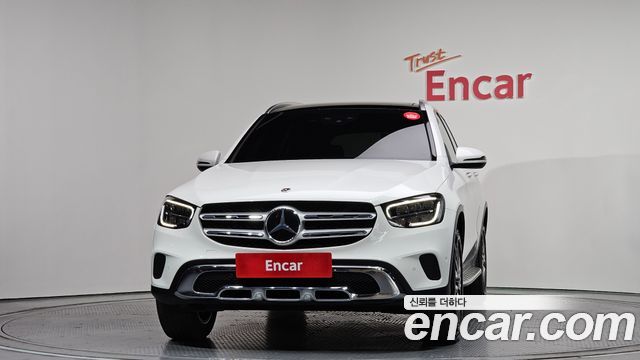 Mercedes-Benz GLC-Class GLC300e 4MATIC