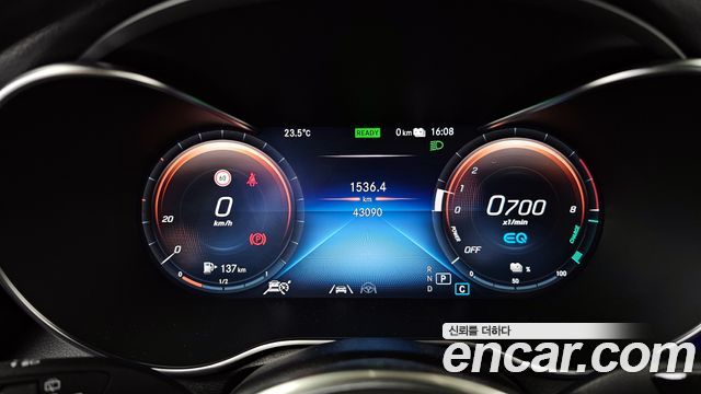 Mercedes-Benz GLC-Class GLC300e 4MATIC
