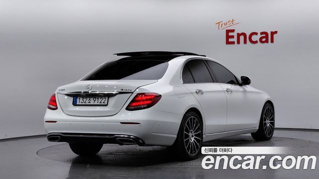 Mercedes-Benz E-Class E300 Avantgarde