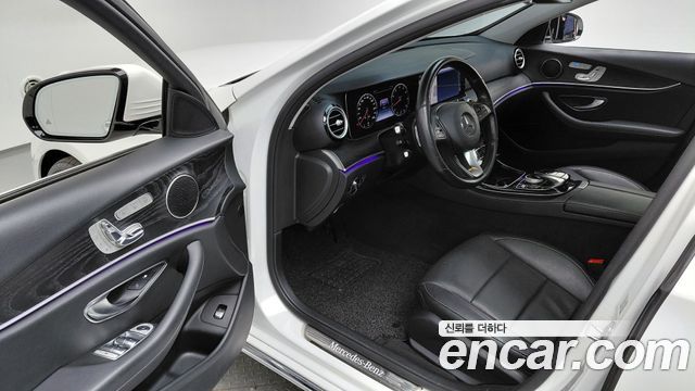 Mercedes-Benz E-Class E300 Avantgarde