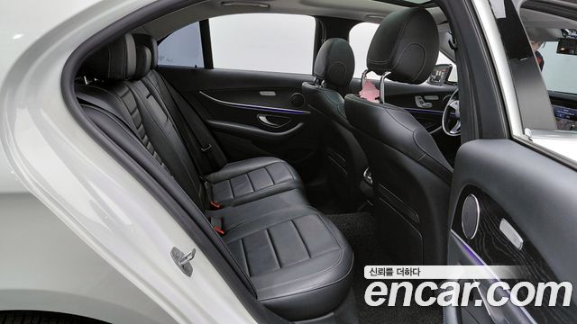 Mercedes-Benz E-Class E300 Avantgarde