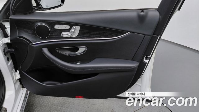 Mercedes-Benz E-Class E300 Avantgarde