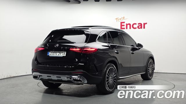 Mercedes-Benz GLC-Class GLC300 4MATIC AMG Line