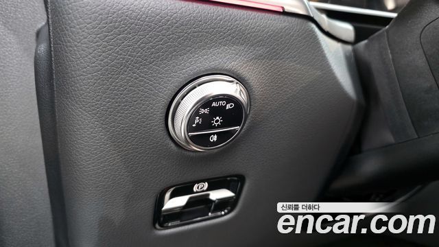Mercedes-Benz GLC-Class GLC300 4MATIC AMG Line