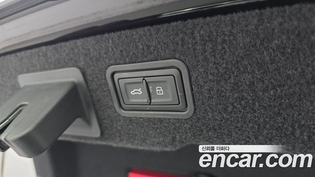 Audi A8 55 TFSI Quattro LWB