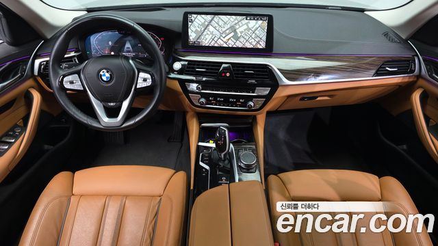 BMW 5-Series 520i Luxury