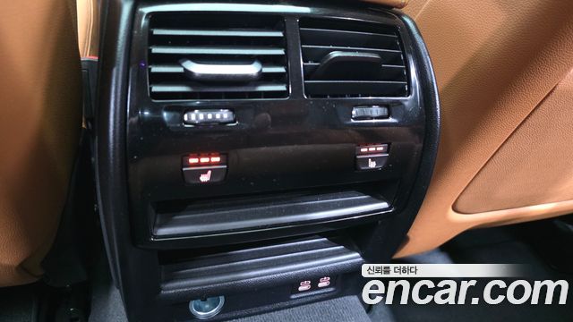 BMW 5-Series 520i Luxury