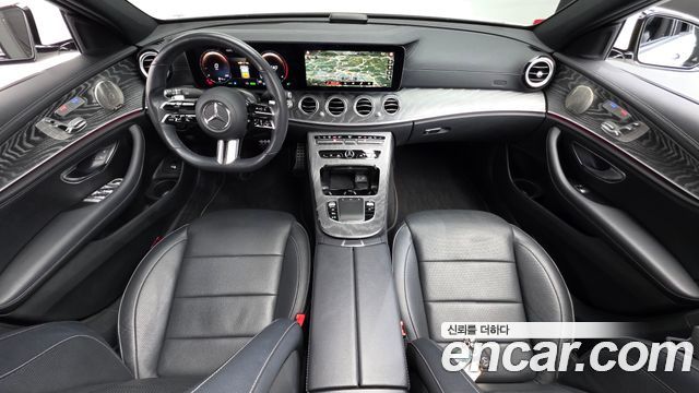 Mercedes-Benz E-Class E350 4MATIC AMG Line