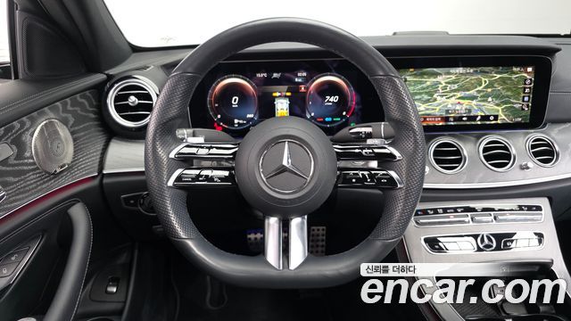 Mercedes-Benz E-Class E350 4MATIC AMG Line