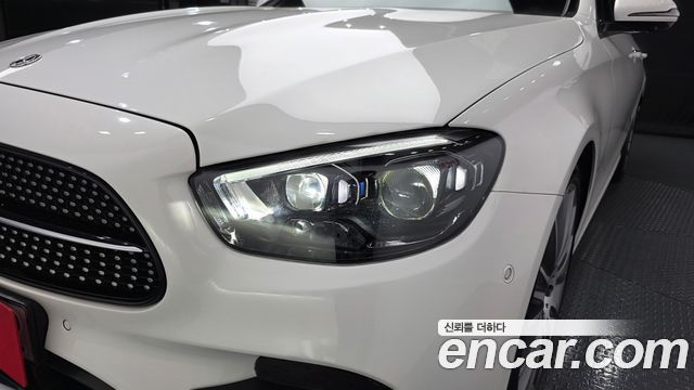 Mercedes-Benz E-Class E350 4MATIC AMG Line