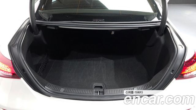 Mercedes-Benz E-Class E350 4MATIC AMG Line