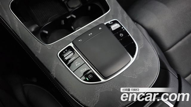 Mercedes-Benz E-Class E350 4MATIC AMG Line