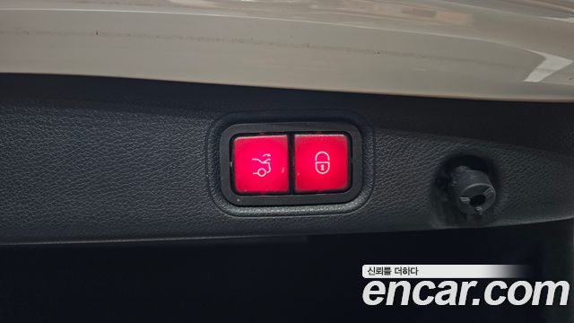Mercedes-Benz E-Class E300 4MATIC Exclusive