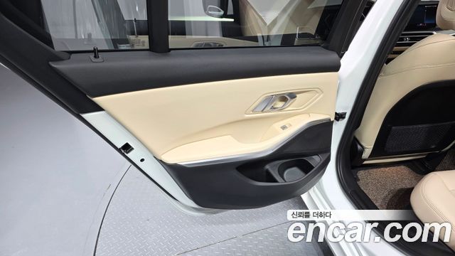 BMW 3-Series 320i M Sport