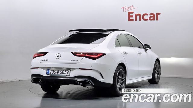 Mercedes-Benz CLA-Class CLA250 4MATIC