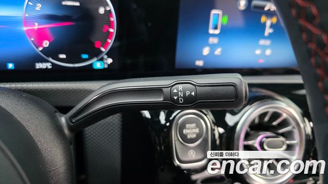 Mercedes-Benz CLA-Class CLA250 4MATIC