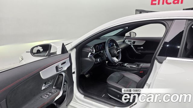 Mercedes-Benz CLA-Class CLA250 4MATIC
