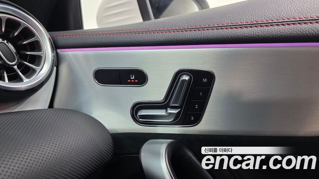 Mercedes-Benz CLA-Class CLA250 4MATIC