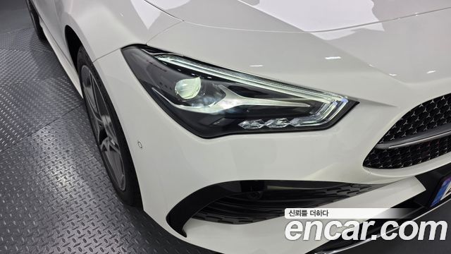 Mercedes-Benz CLA-Class CLA250 4MATIC