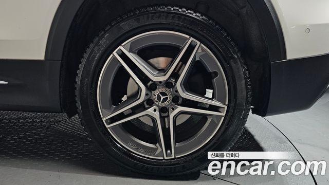 Mercedes-Benz GLB-Class GLB250 4MATIC