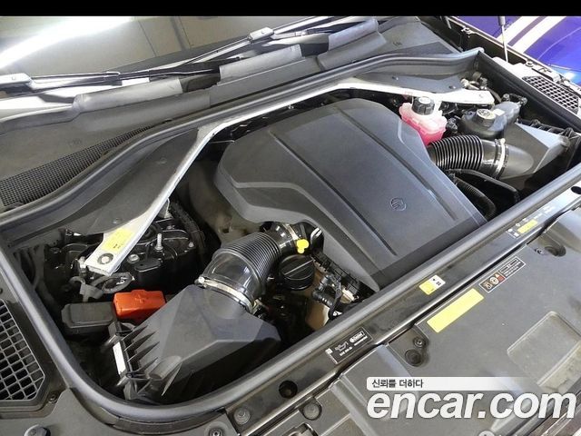 Land Rover Range Rover P615 SV LWB