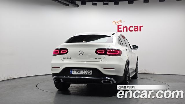 Mercedes-Benz GLC-Class GCL300 4MATIC Coupe