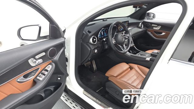 Mercedes-Benz GLC-Class GCL300 4MATIC Coupe