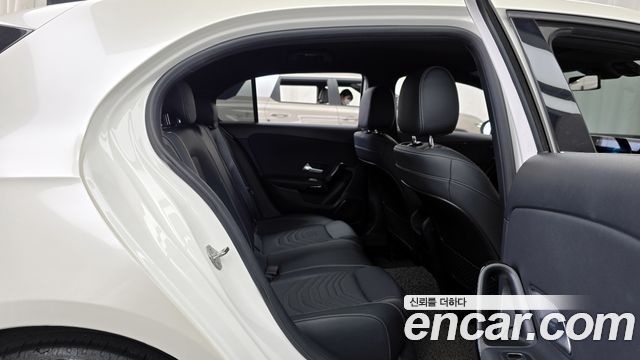 Mercedes-Benz A-Class A220 Hatchback