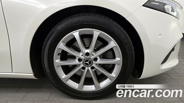 Mercedes-Benz A-Class A220 Hatchback
