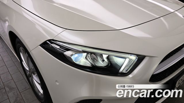 Mercedes-Benz A-Class A220 Hatchback