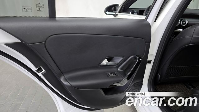 Mercedes-Benz A-Class A220 Hatchback