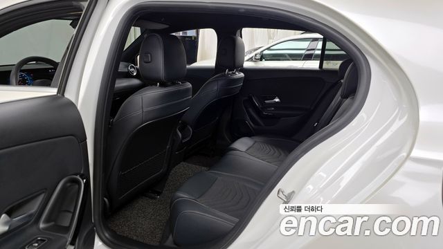 Mercedes-Benz A-Class A220 Hatchback