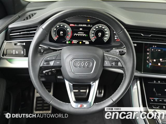 Audi Q8 55 TFSI Quattro Premium