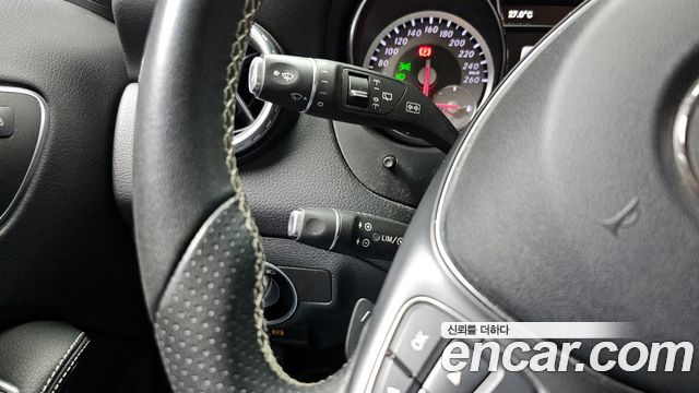 Mercedes-Benz GLA-Class GLA200 d