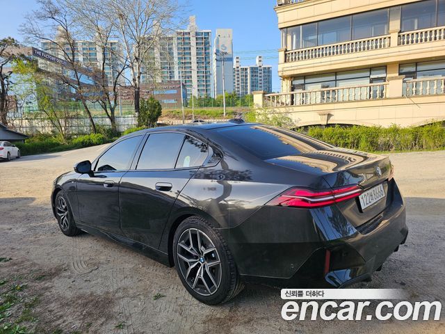 BMW 5-Series 523d M Sport