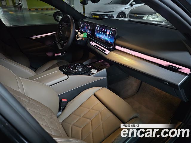 BMW 5-Series 523d M Sport